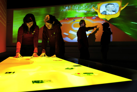 CE_2005_u19exhib_002_g