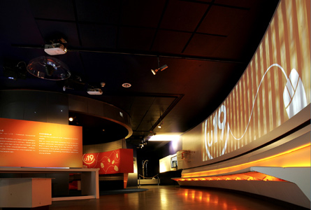 CE_2005_u19exhib_004_g